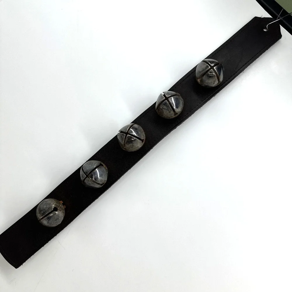 VTG Towle Silversmiths Silver Toned Sleigh Bells Jingle Leather Strap Door 18